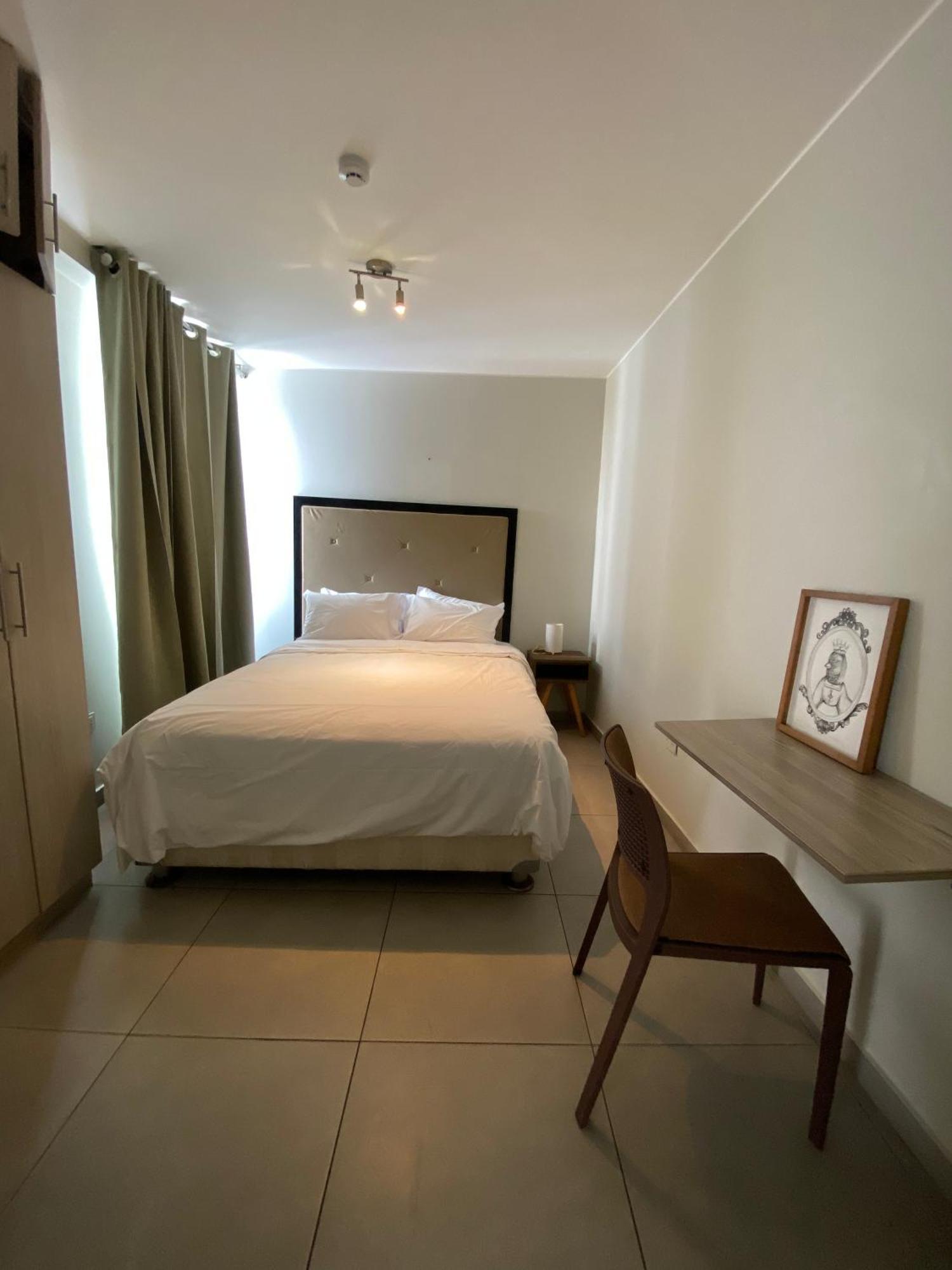 The Point Miraflores, Lima Hostel Εξωτερικό φωτογραφία