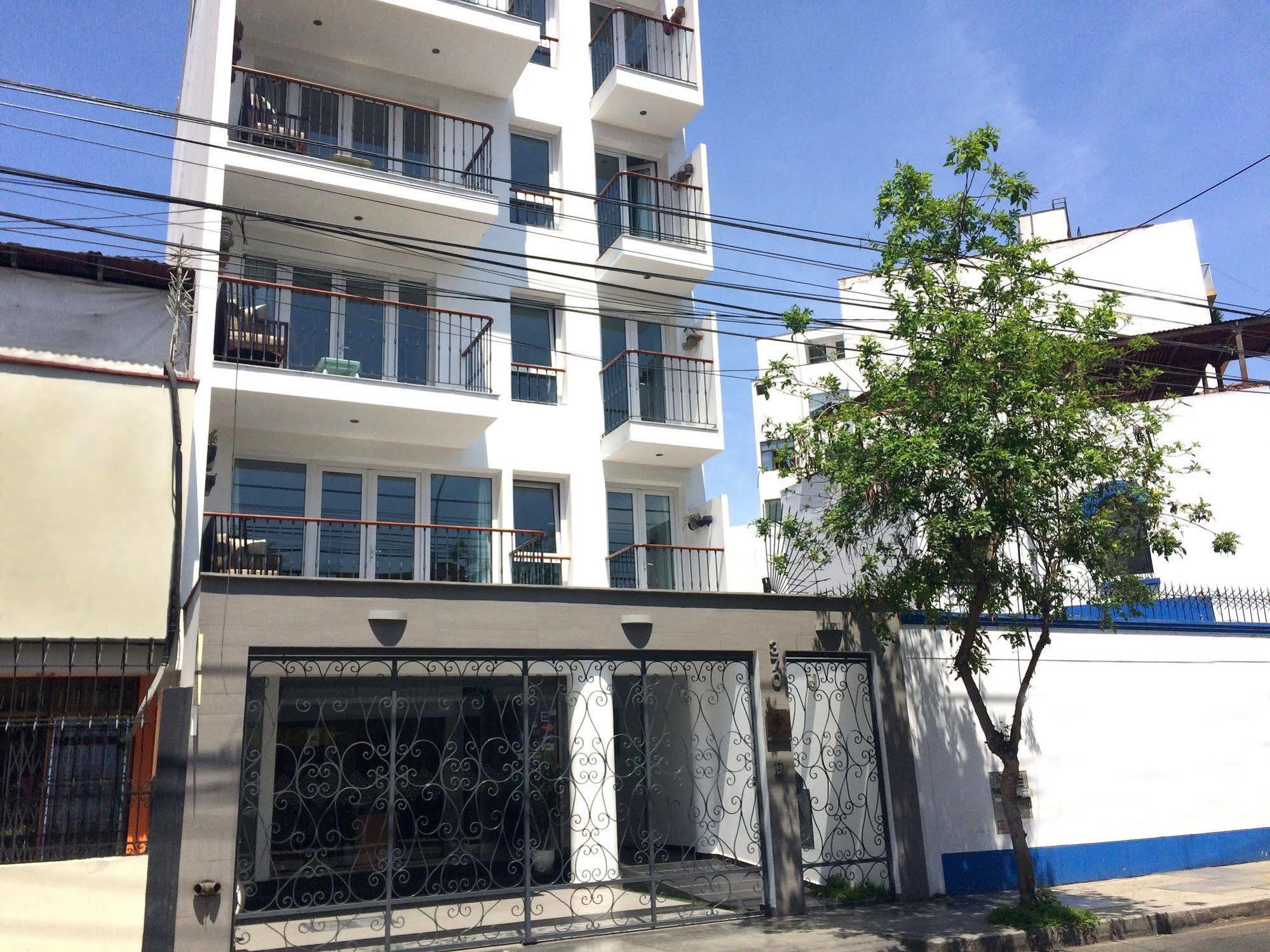 The Point Miraflores, Lima Hostel Εξωτερικό φωτογραφία